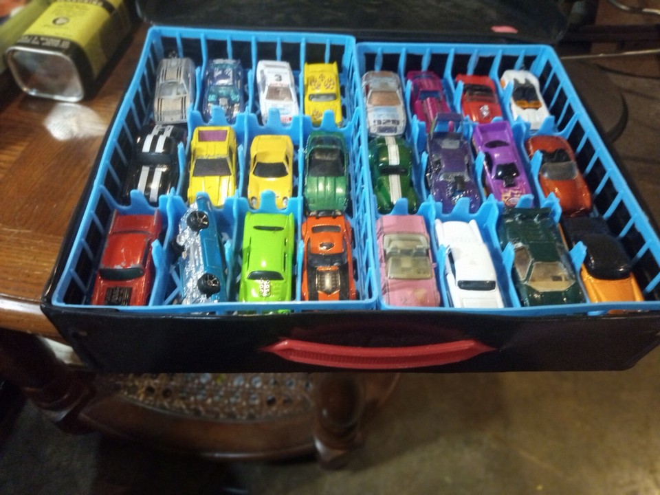 Vintage Fast Lane 1990 48 Car Carry Case Hot Wheels Full Of Muscle Cars