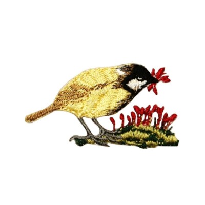 ID 0609 Finch Gathering Patch Build Nest Bird Peck Embroidered Iron On Applique