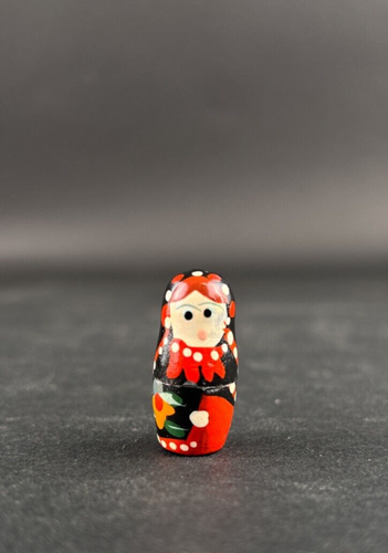 Vintage Matryoshka Russian Nesting Dolls 8 Pieces Hand Painted Wooden - Picture 16 of 19