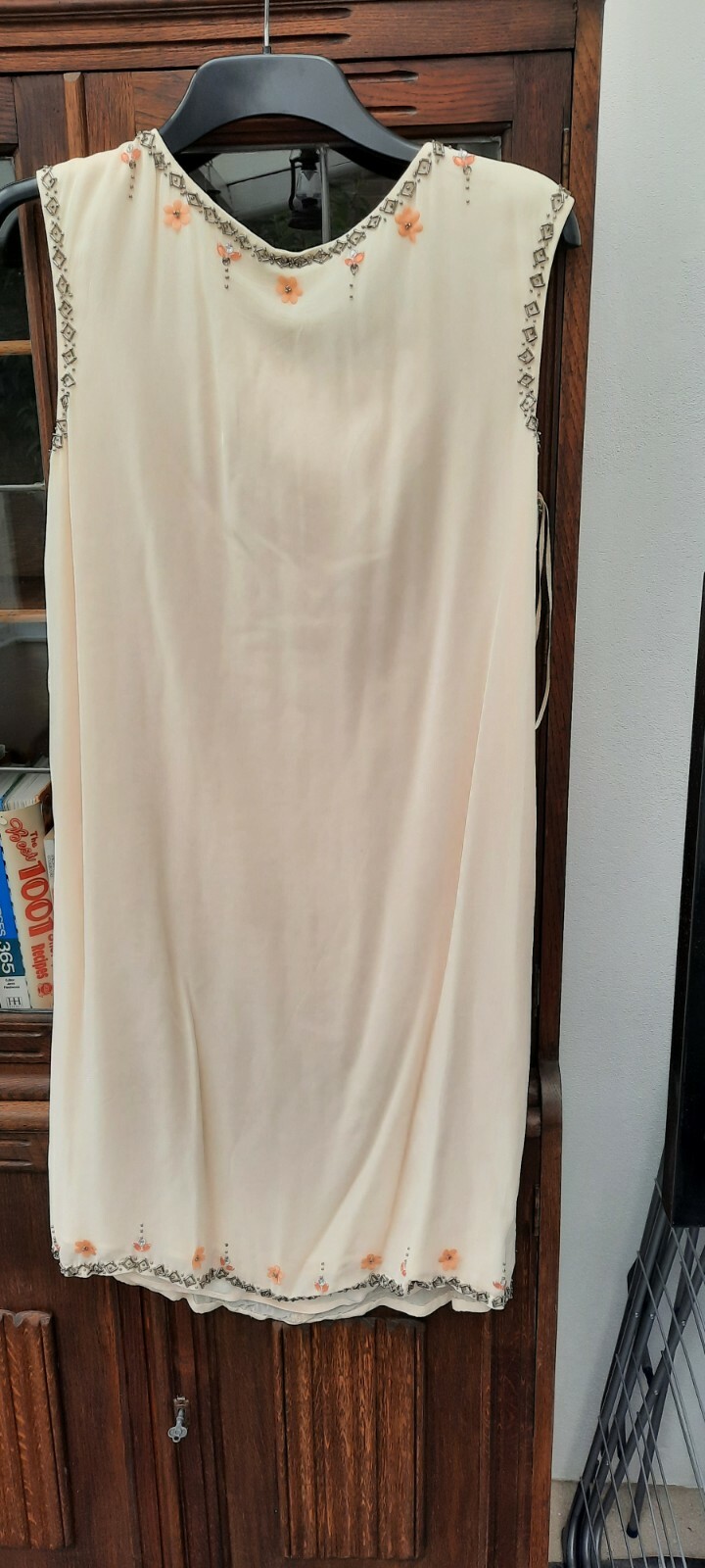Monsoon Ladies Size 14 Beautiful Cream Dress  + Hand Embellished Flowers RRP£149 image 4