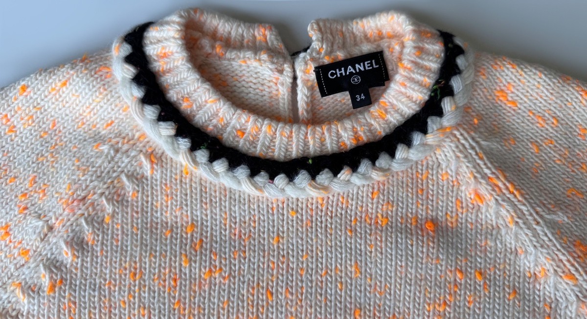 CHANEL 24K CC WHITE ORANGE NAVY CC LOGO CASHMERE WOOL OVERSIZED 