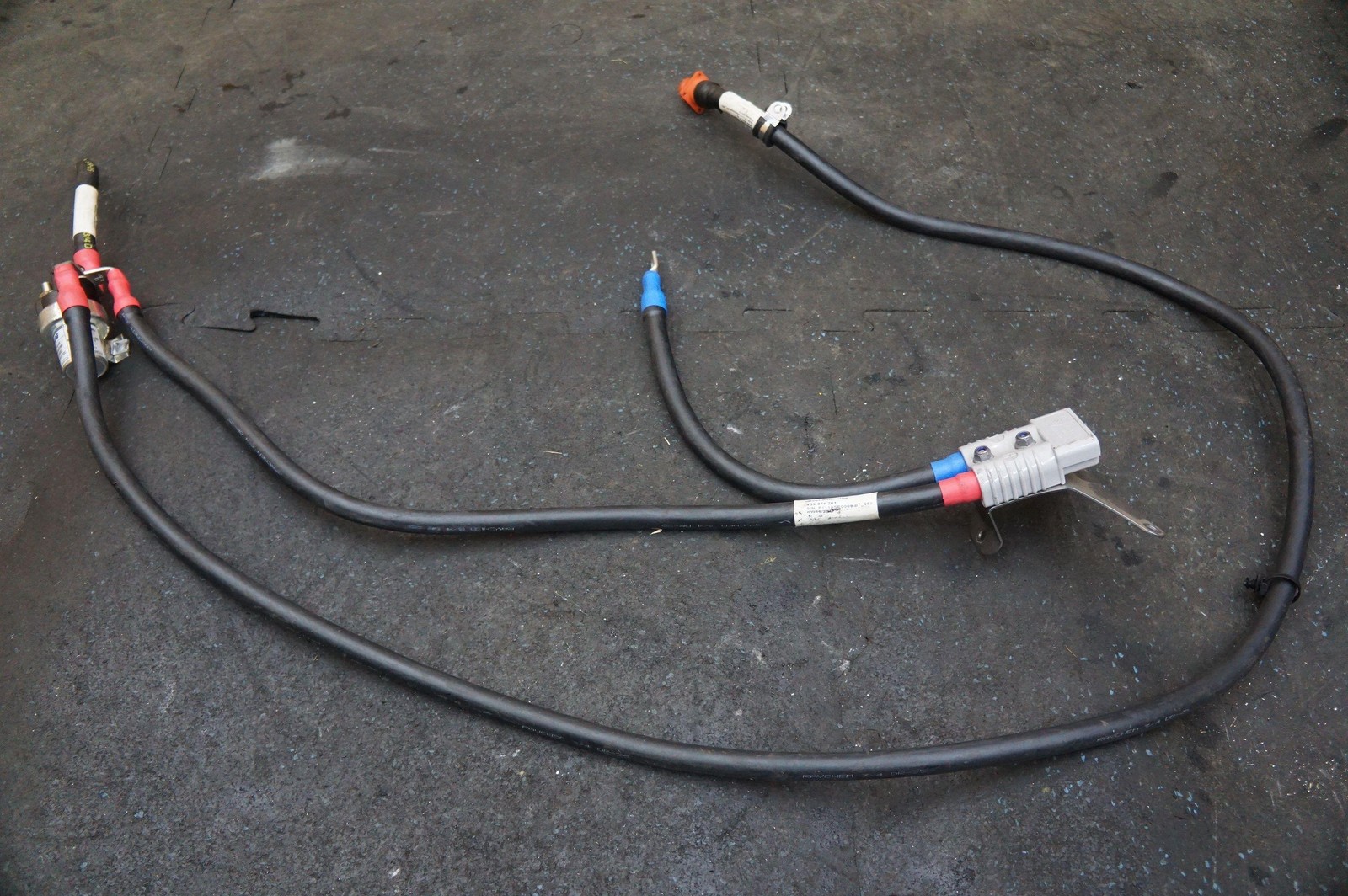 Audi R8 Battery cable P/N 4S9971227