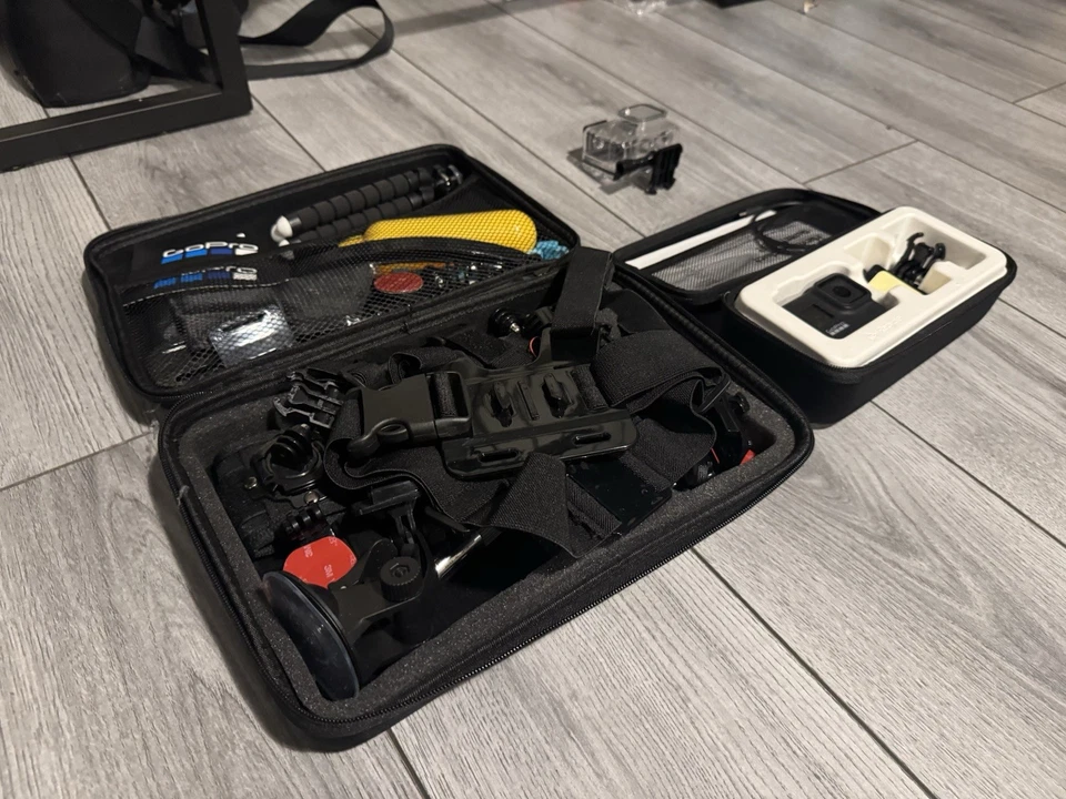 GoPro HERO8 Black Action Camera with Huge Accessories Bundle + Waterproof case - Image 3 of 4