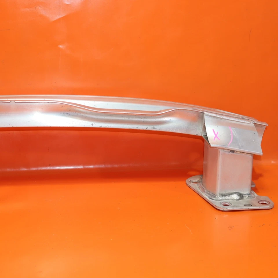 奥迪 Q7 Q8 REINFORCMENT REAR 2017-2020 20212022 2023 2024 2025 4M0807309 原始设备制造商 — 第 3/4 张图片