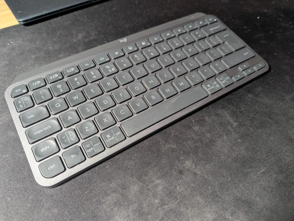 Logitech MX Keys Mini Wireless Illuminated Keyboard | US QWERTY Layout - Photo 3/3