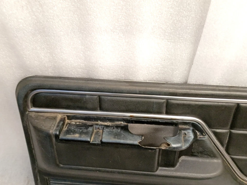 Panel de puerta interior Ranger Deluxe 73-79 negro Ford F100 F150 F350 Bronco OEM XLT Foto 3 de 4