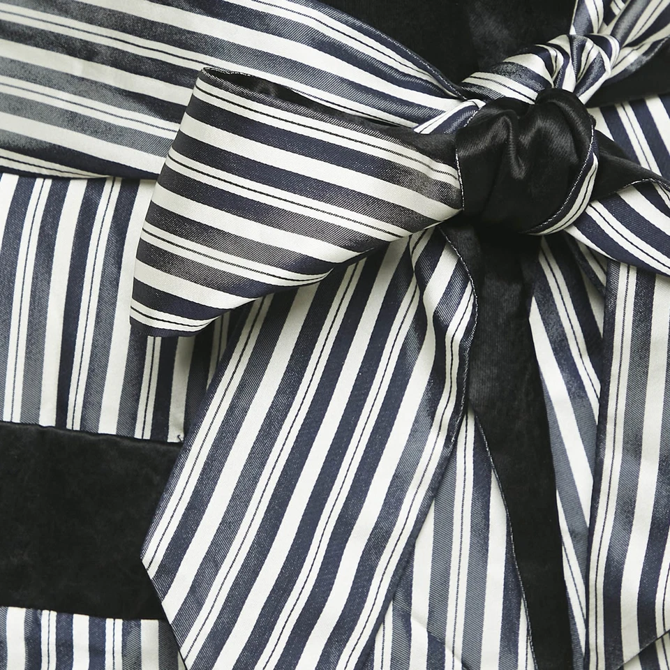 Abrigo Lanvin Azul Marino Negro/Blanco Rayas Satinado Floral Apliques M Foto 3 de 4