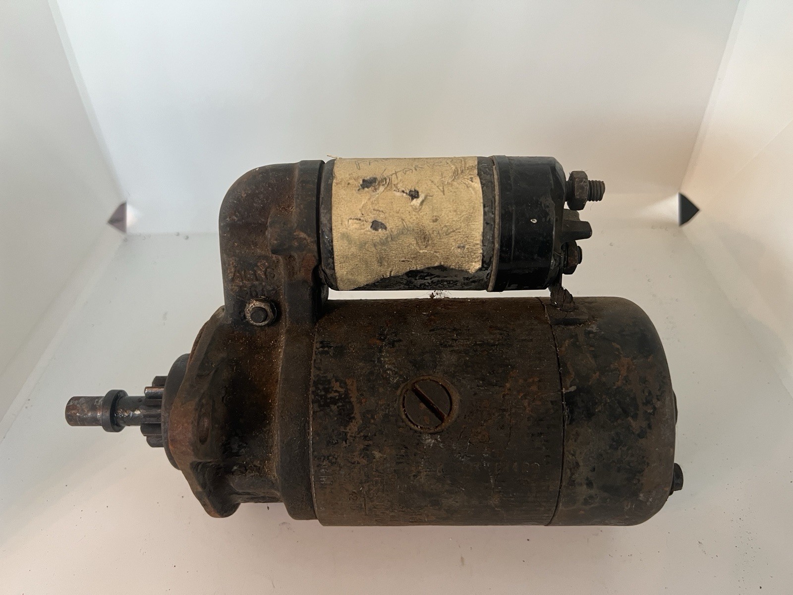 VW 16318 55-66 Original 6 Volt Bosch Starter with Working Solenoid, Germany