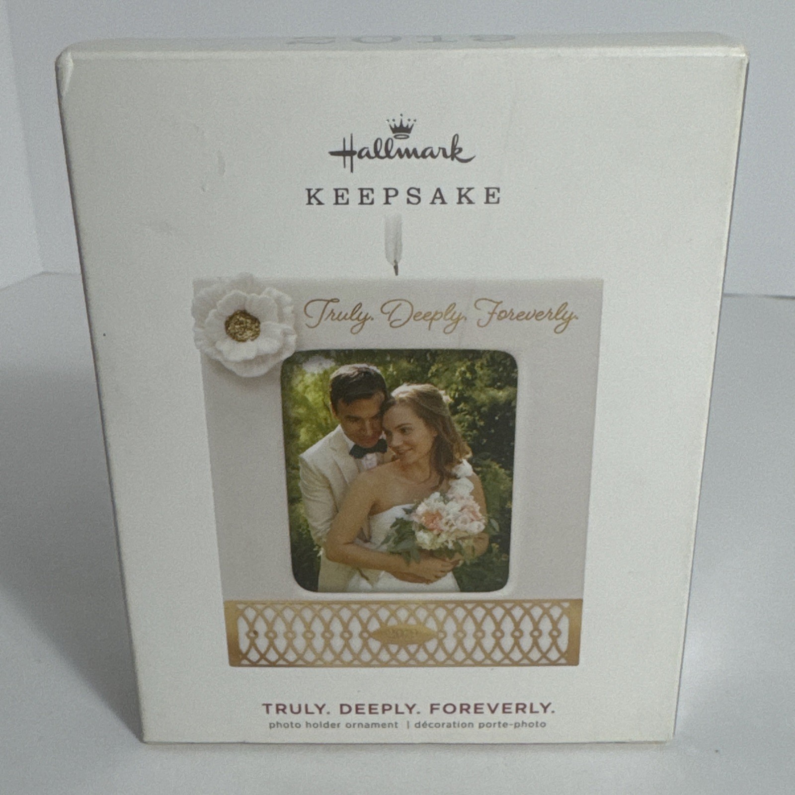Hallmark 2019 Truly Deeply Foreverly Wedding Keepsake Photo Ornament