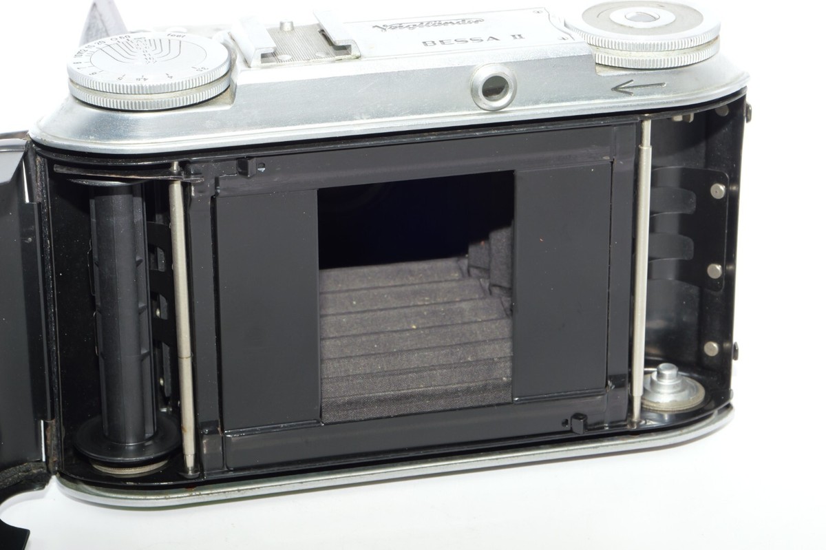 Voigtlander BESSA II 6x9cm Film Camera. COLOR-HELIAR 105mm