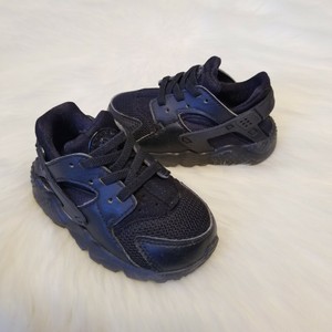 baby black huaraches
