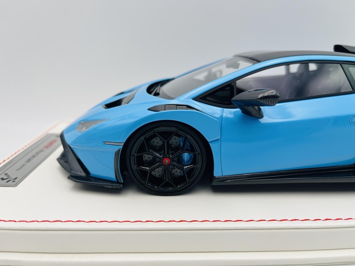 自動車 Lamborghini RUNNER 1:18 huracan STO Runner Lamborghini Huracan STO Novitec! • DiecastSociety.com