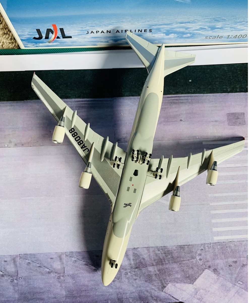 Herpa 1:400 JAL Japan Airlines Boeing 747-446 REG: JA8088 Herpa 1:400 JAL Japan Airlines Boeing 747-446 REG: JA8088
