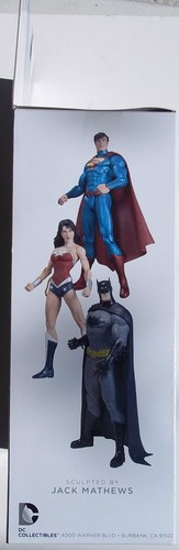 PACK DE 3 FIGURAS DE ACCIÓN DC COMICS TRINITY WAR. SUPERMAN, MUJER MARAVILLA, BATMAN - Imagen 3 de 3