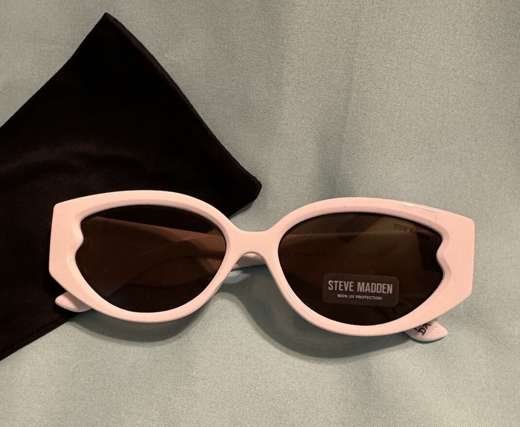 Steve Madden Eudora White Cat Eye Rectangle Sunglasses With  display picture 2