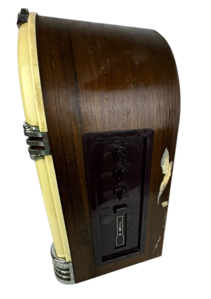 Thomas Collector's Edition Jukebox Radio and Cassette Player CR-11 Untested - Image 4 of 4