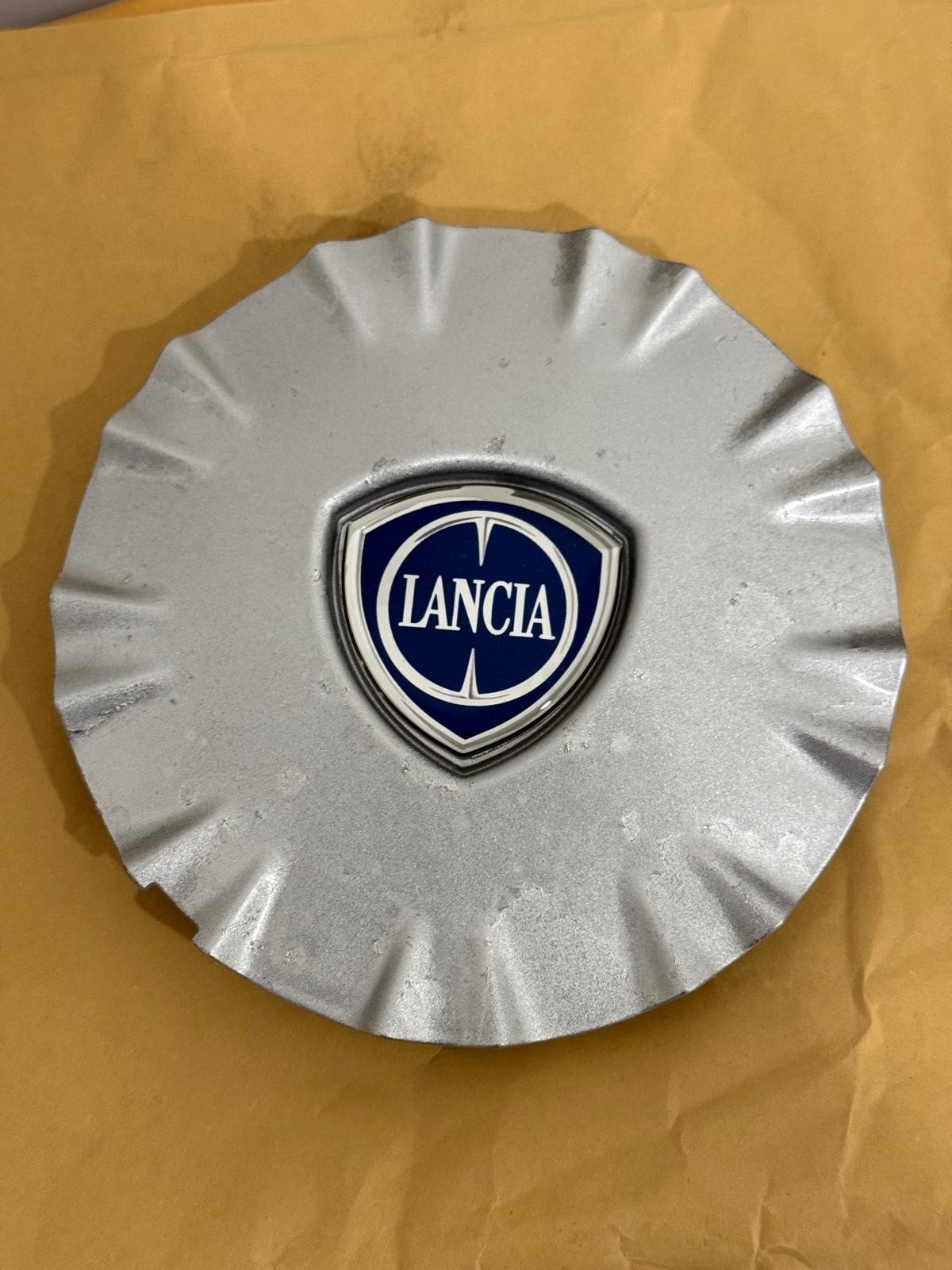 Coppetta Coprimozzo per cerchi in lega LANCIA MUSA 2007/2011 diametro 13.5 cm