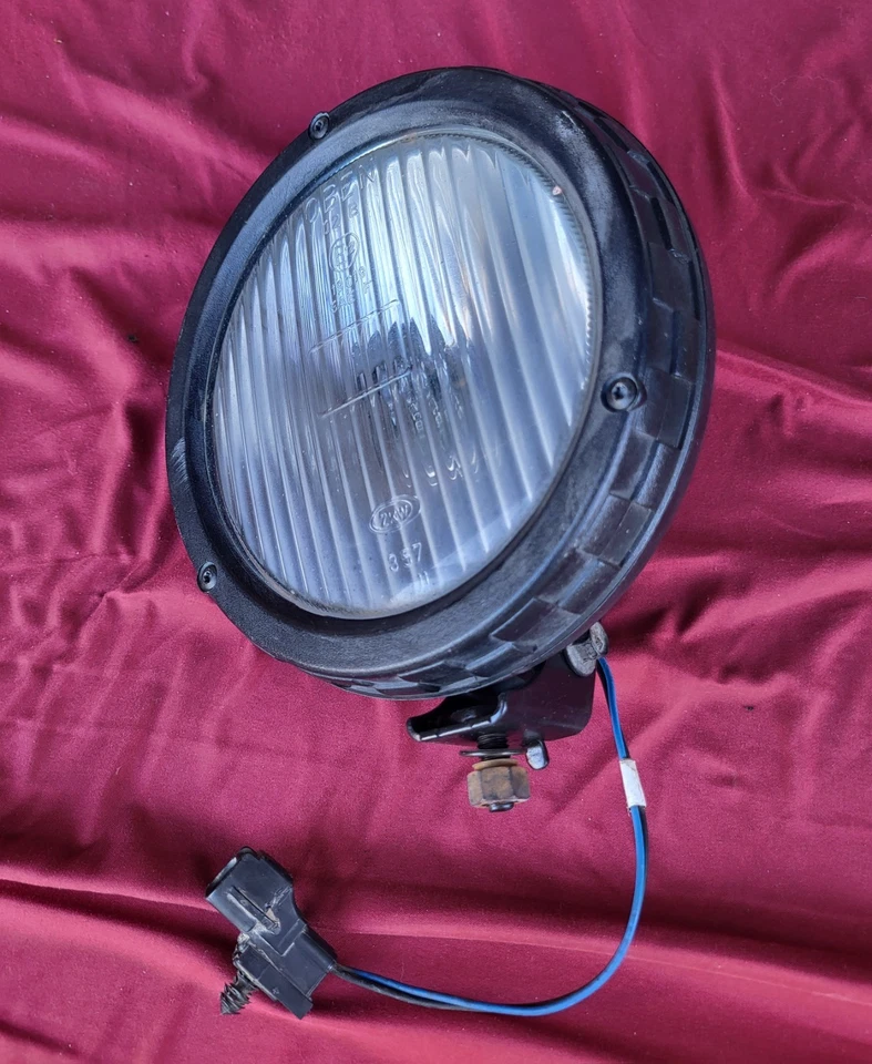 Luz antiniebla Jeep Wrangler OEM TJ o LJ Mopar de fábrica - PROBADA Foto 2 de 4