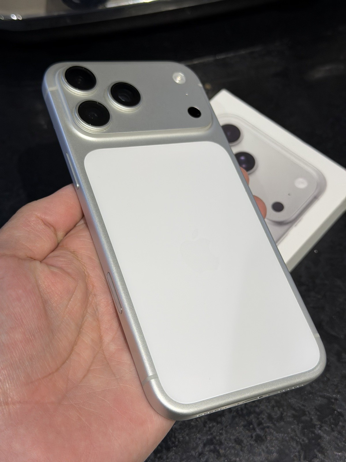 Apple iPhone 17 Pro Max Silver 256GB Unlocked 100% BH