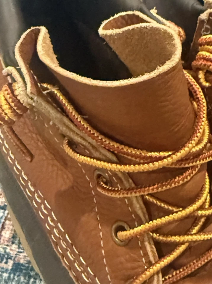 LL Bean Bean Boots 6" Padded Collar Hunting Duck Boot Women’s 6 Genuine Leather - Image 3 of 4