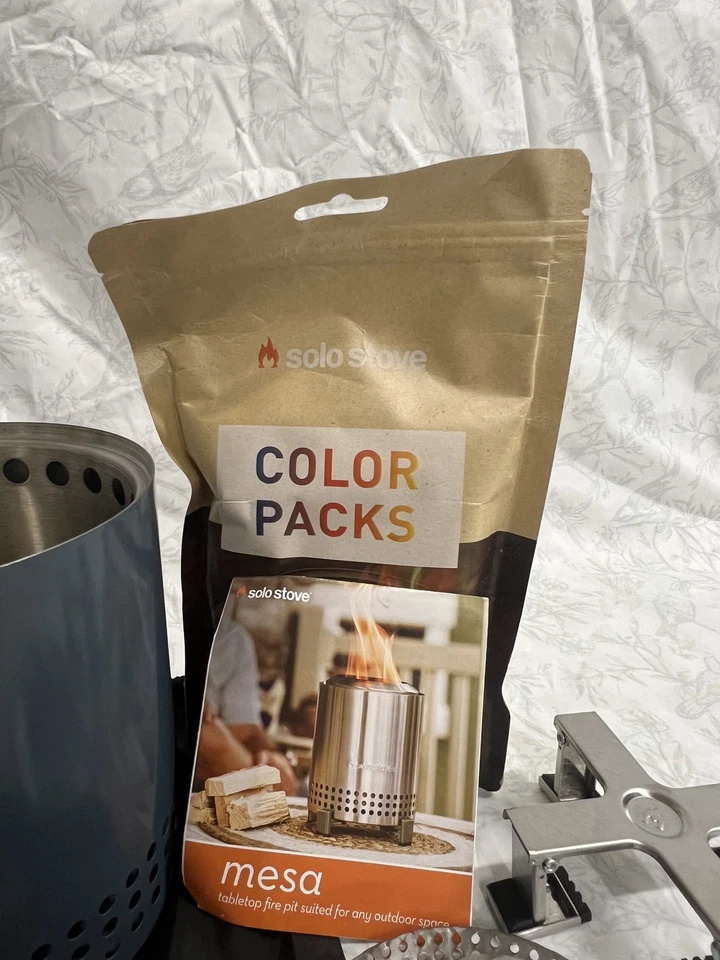 Paquete Solo Stove Mesa con iniciadores y paquetes de colores Foto 4 de 4