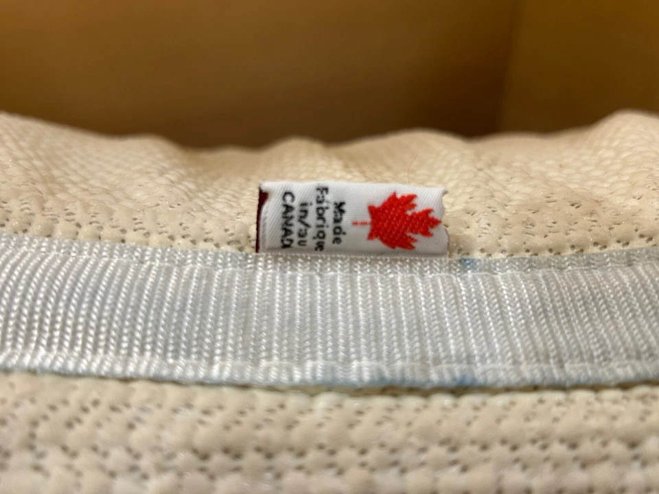 Almohadilla de puente segura EcoGold. Color: Blanco. Tamaño estándar. ¡Buen estado! Foto 2 de 4