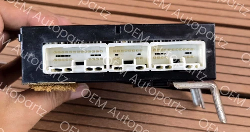 Lexus LX470 2003-2007 HVAC Control Module 88650-60362 Air Conditioner Amplifiier - Picture 8 of 13