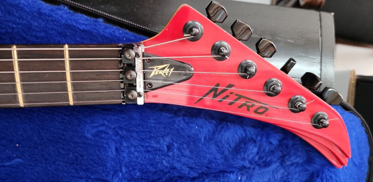 PEAVEY NITROBASS ベースヘッド 動作良好 動作良好】Peavey NITROBASS ベースアンプ ヘッド めっちゃええ音