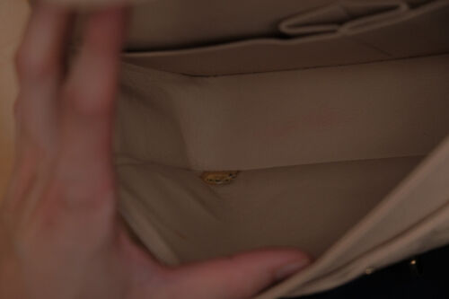 AUTHENTIC Chanel Medium Classic Flap in Beige Clair Caviar GHW - Picture 23 of 24