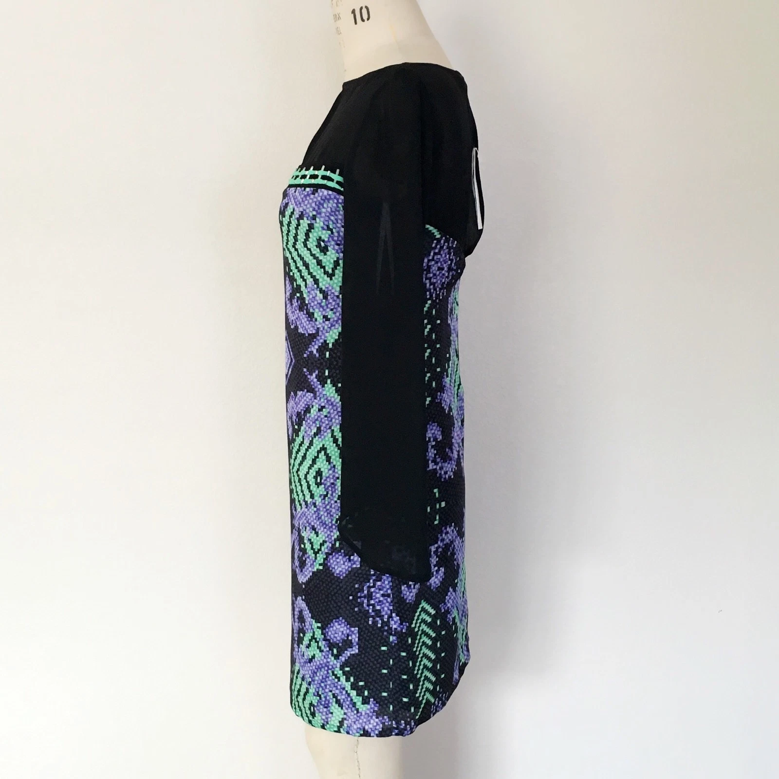 Abito Versace nero in seta manica lunga sopra il ginocchio a tubino Taglia 38 Taglia 2