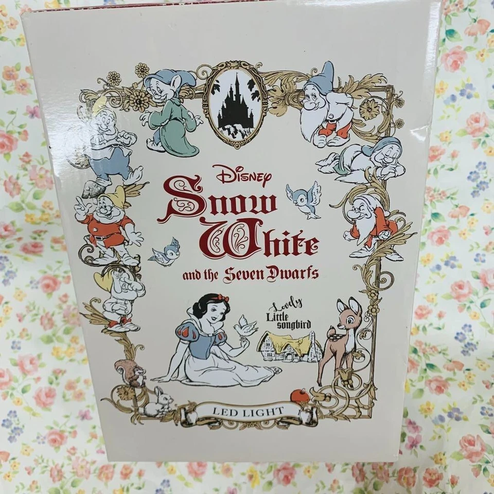 Disney Blancanieves Luz LED Blancanieves y los Siete Enanitos con caja exterior SIN USAR Foto 2 de 4