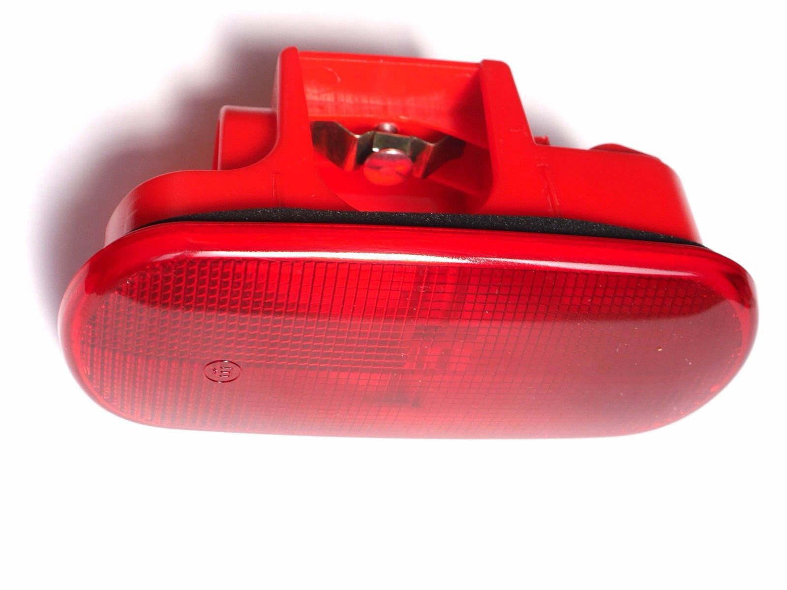 Feu stop arriere Opel Movano A pour remplacer votre optique casse reference 7700352940