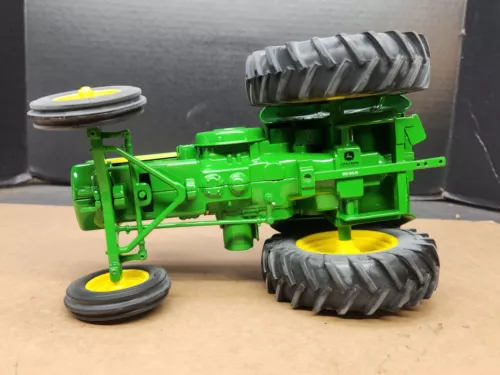 Prototipo tractor Ertl John Deere 850 diésel 1/16 2016 club de dos cilindros #16312A - Imagen 13 de 21