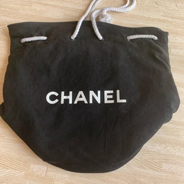 black chanel pouch japan