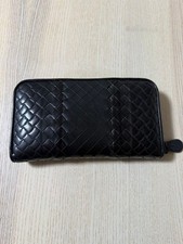 BOTTEGA VENETA Intrecciato Round Zipper Long Wallet