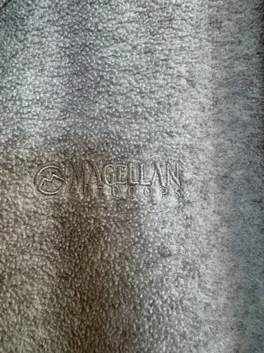 Magellan Outdoors Fleece Jacket Size L Gray Full Zip image 4