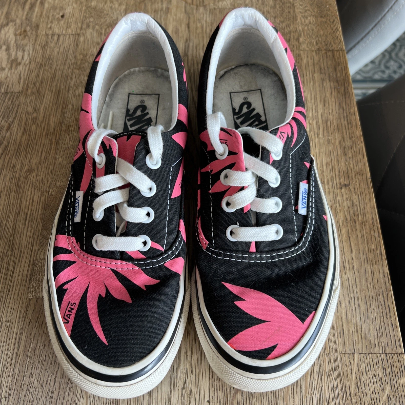 Scarpe Vans unisex taglia UK 4 5 nere e rosa quasi nuove ❤️