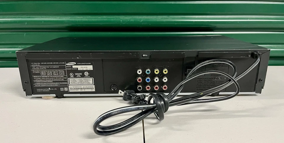 Samsung DVD-V6700 DVD VCR Combo Reproductor Grabadora 4 Cabezales Hi-Fi Estéreo Probado LEER Foto 2 de 3