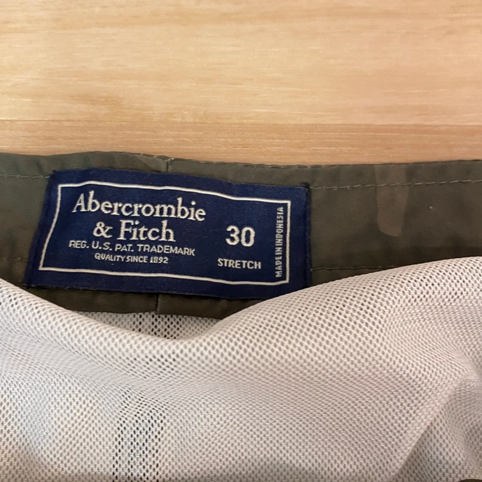 Abercrombie & Fitch Camo Stretch Swim Trunks Mens Size 30 Board Shorts - Image 3 of 4