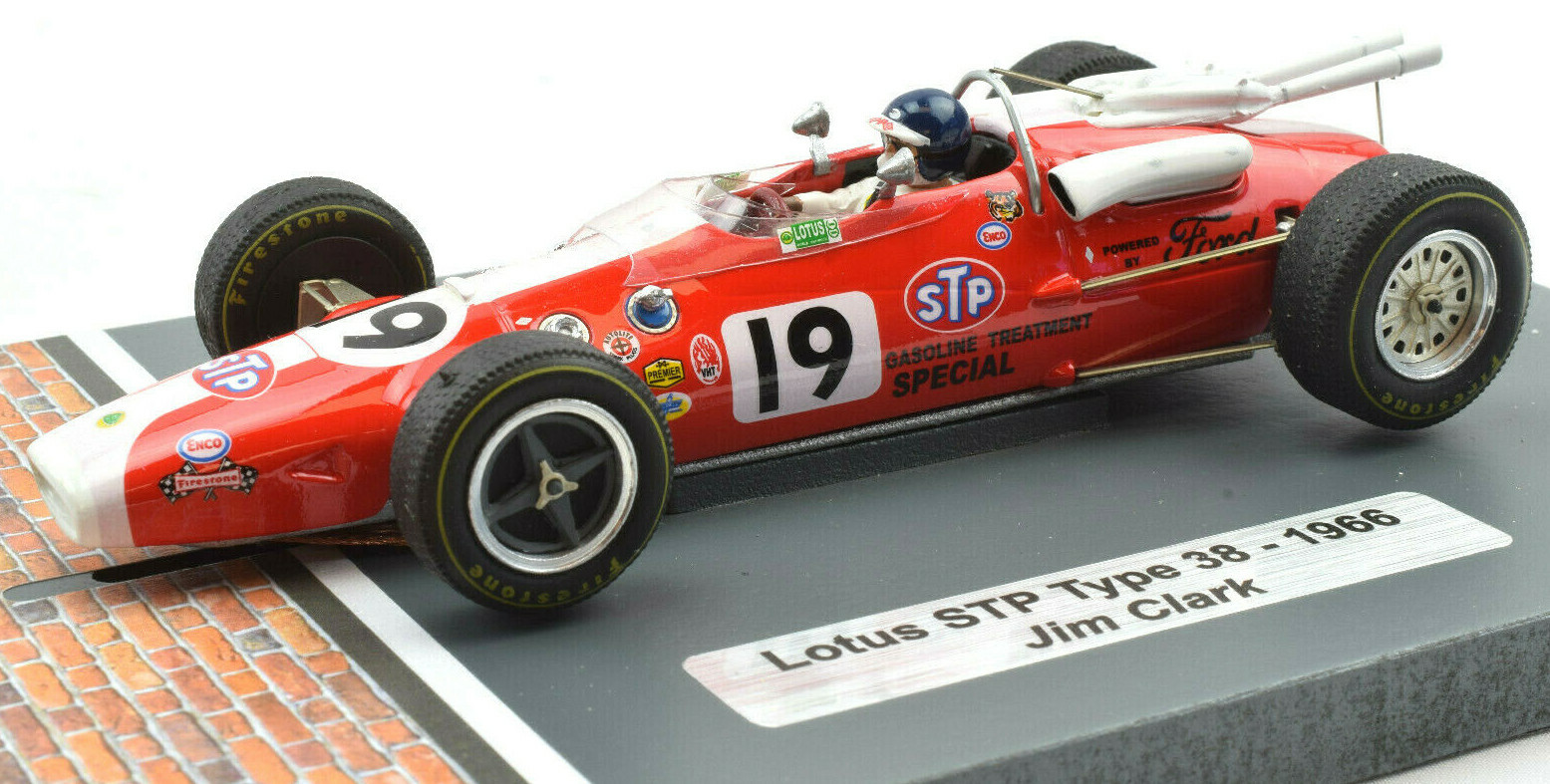 Ostorero Lotus Type 38 STP- Jim Clark -1966 Indy 500 132 Scale Slot Car ODG 101 50790₽