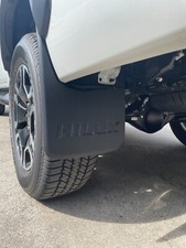 GENUINO GUARDABARROS TRASERO TOYOTA HILUX GUARDABARROS PROTECTOR CONTRA SALPICADURAS DIESTRO SE ADAPTA A TOYOTA HILUX 2015-25
