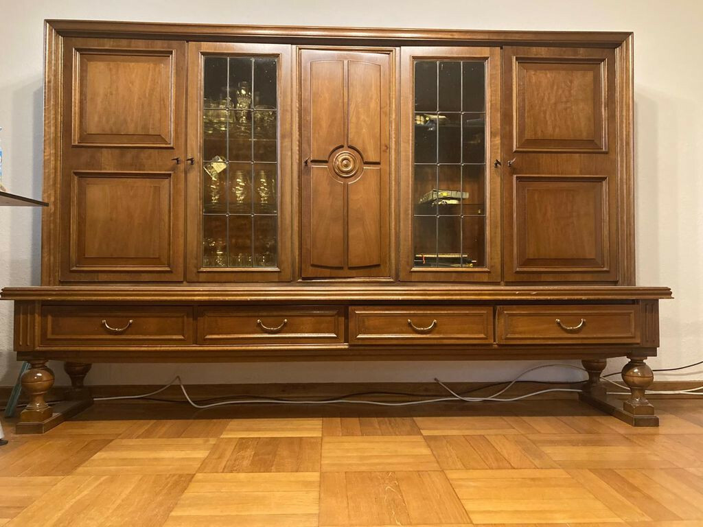 wohnzimmerschrank antik