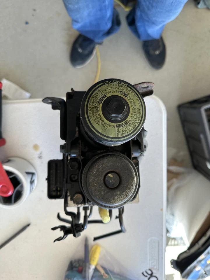 Bomba de freno híbrida ABS 2006-2008 Lexus RX400h Toyota Highlander | 44510-48060 Foto 3 de 4