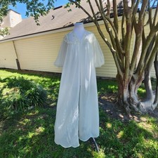 Vintage Vanity Fair Long Ivory Flowing Chiffon Robe Goddess Peignoir USA Made