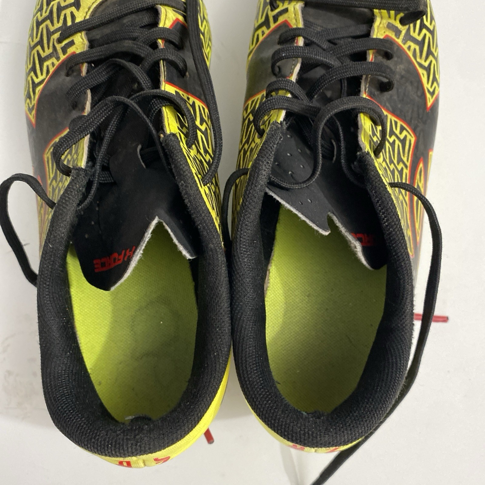 Force Under Armour Soccer  Shoe Size 6 Youth Good Condition. Black Green thumbnail 6