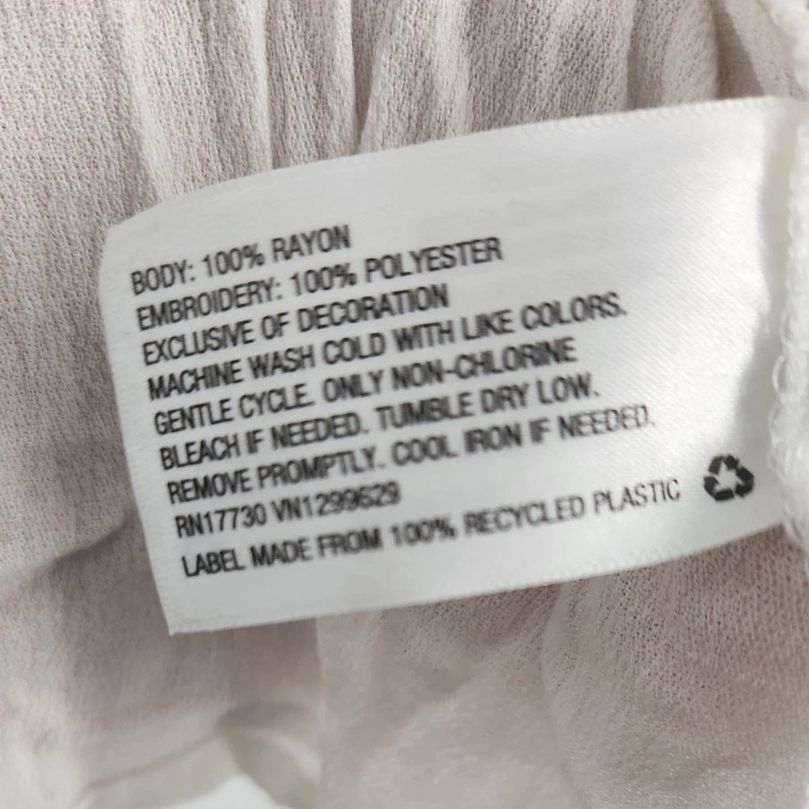 Camiseta sin mangas XHILARATION flor bordada sin mangas para mujer extra pequeña XS Foto 4 de 4