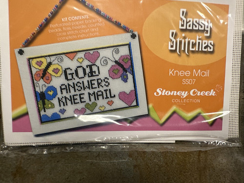 NEW & RARE STONEY CREEK SASSY STITCHES "KNEE MAIL" CROSS STITCH KIT