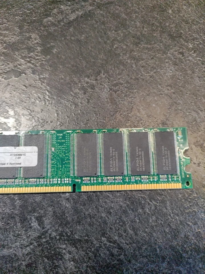 1GB Kingston KTD8300/1G PC3200U 400MHz DDR1 Memory Module.  NT5DS64M8BS-5T - Image 3 of 4