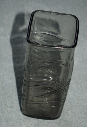 Square Clear Glass Vase rope etched effect pattern 21cm tall 7cm wide - Afbeelding 1 van 5