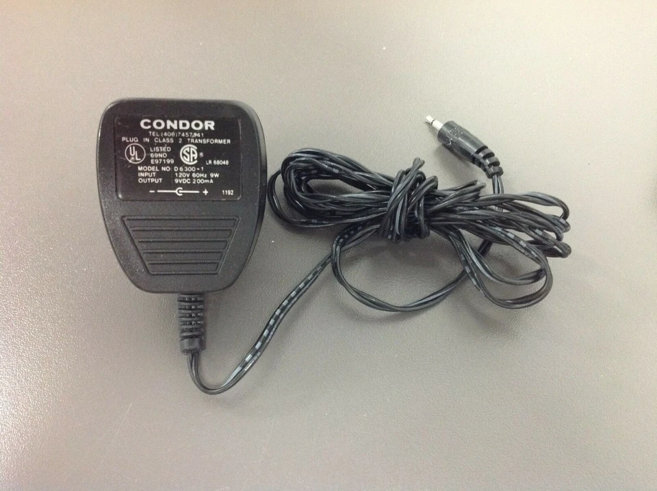 Transformador de potencia CONDOR USADO #D 6 311-1, salida de 9 VCC Foto 2 de 3